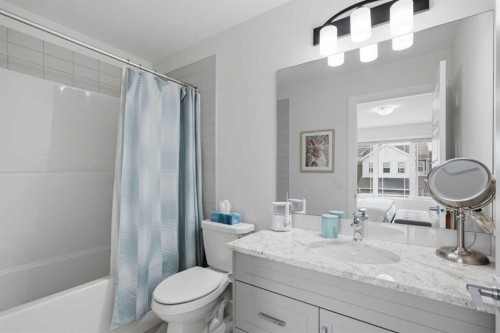 144 Amblehurst Green Nw, Calgary, AB - Indoor Photo Showing Bathroom