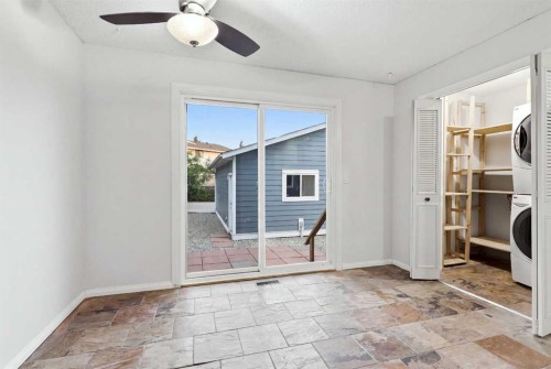 4712 60 Street Ne, Calgary, AB - Indoor Photo Showing Other Room