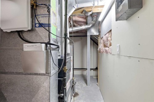 4712 60 Street Ne, Calgary, AB - Indoor Photo Showing Basement