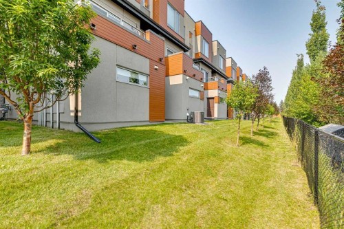 102 Shawnee Common Sw, Calgary, AB - Outdoor
