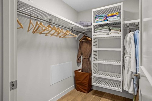 307-1505 Spring Creek Gate, Canmore, AB - Indoor With Storage