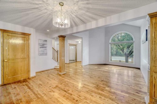 10057 Hamptons Boulevard Nw, Calgary, AB - Indoor Photo Showing Other Room