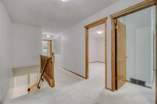 10057 Hamptons Boulevard Nw, Calgary, AB - Indoor Photo Showing Other Room