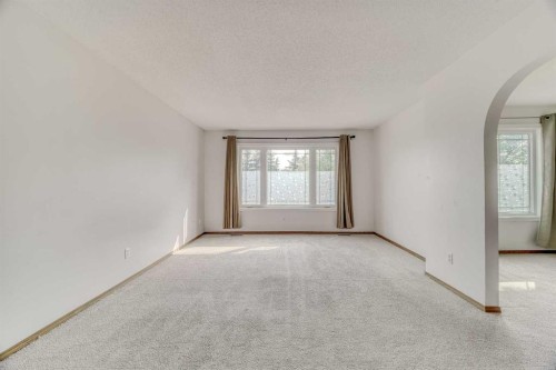 10057 Hamptons Boulevard Nw, Calgary, AB - Indoor Photo Showing Other Room