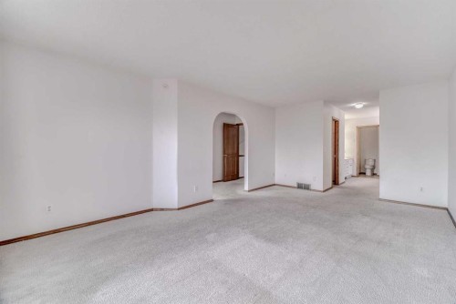 10057 Hamptons Boulevard Nw, Calgary, AB - Indoor Photo Showing Other Room