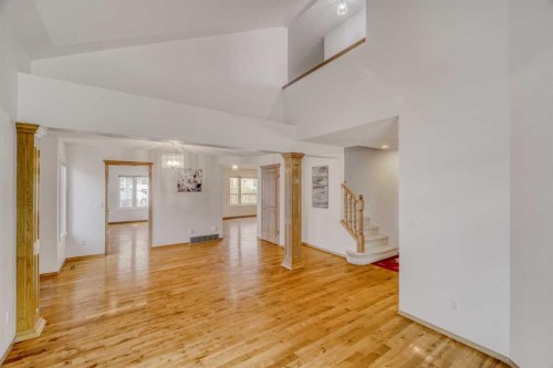10057 Hamptons Boulevard Nw, Calgary, AB - Indoor Photo Showing Other Room