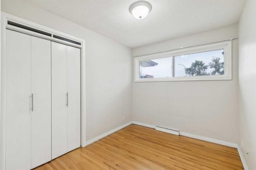3816 26 Avenue Sw, Calgary, AB - Indoor Photo Showing Other Room
