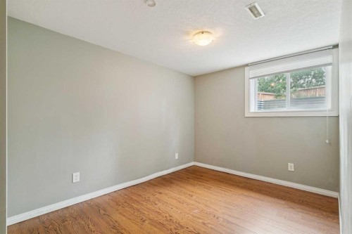 3816 26 Avenue Sw, Calgary, AB - Indoor Photo Showing Other Room