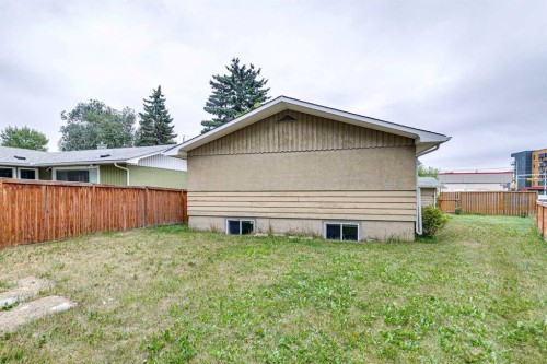3816 26 Avenue Sw, Calgary, AB - Outdoor With Exterior
