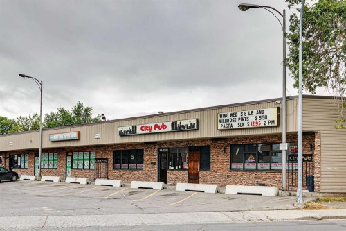 3816 26 Avenue Sw, Calgary, AB - Outdoor