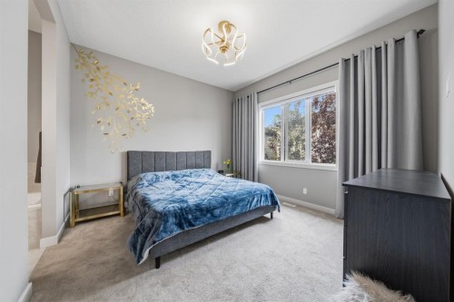 113 Marina Key, Chestermere, AB - Indoor Photo Showing Bedroom