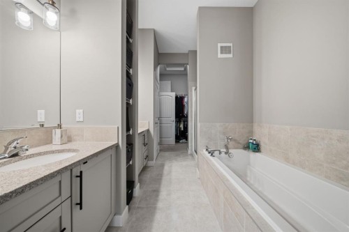 113 Marina Key, Chestermere, AB - Indoor Photo Showing Bathroom