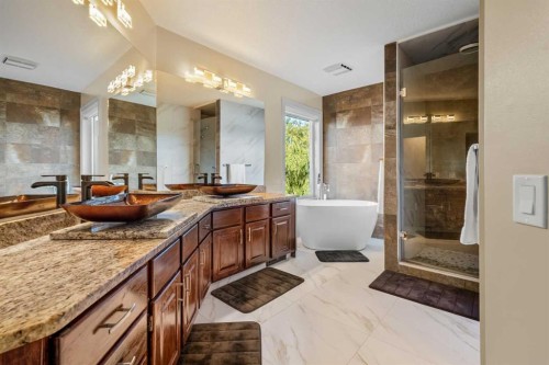 85 Sunset Way Se, Calgary, AB - Indoor Photo Showing Bathroom
