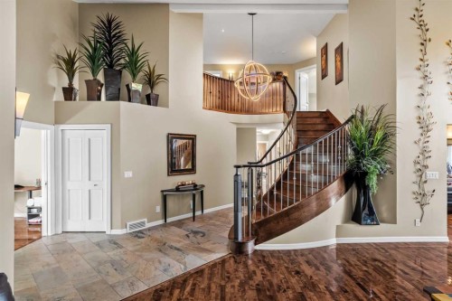 85 Sunset Way Se, Calgary, AB - Indoor Photo Showing Other Room