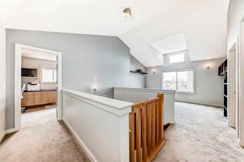 11 Cresthaven Bay Sw, Calgary, AB - Indoor