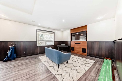 11 Cresthaven Bay Sw, Calgary, AB - Indoor