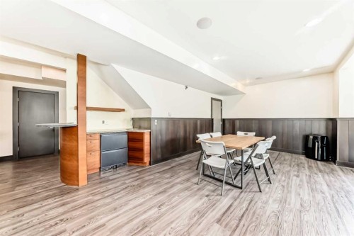 11 Cresthaven Bay Sw, Calgary, AB - Indoor