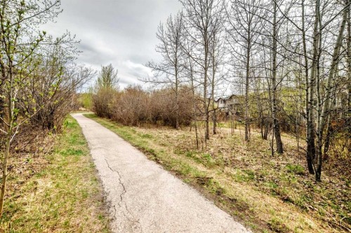 11 Cresthaven Bay Sw, Calgary, AB - Outdoor With View