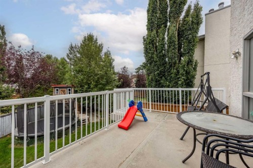311 Hawkland Place Nw, Calgary, AB - Outdoor