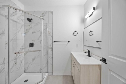 311 Hawkland Place Nw, Calgary, AB - Indoor Photo Showing Bathroom