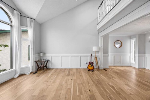 311 Hawkland Place Nw, Calgary, AB - Indoor Photo Showing Other Room