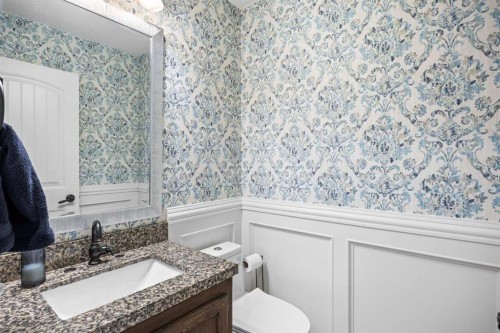 311 Hawkland Place Nw, Calgary, AB - Indoor Photo Showing Bathroom