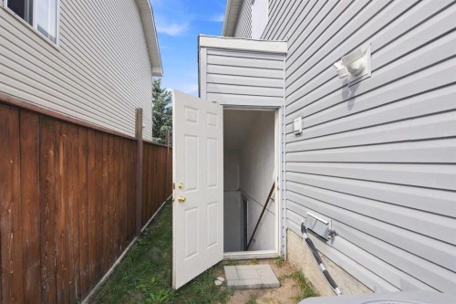610 Saddlecreek Way Ne, Calgary, AB - Outdoor With Exterior
