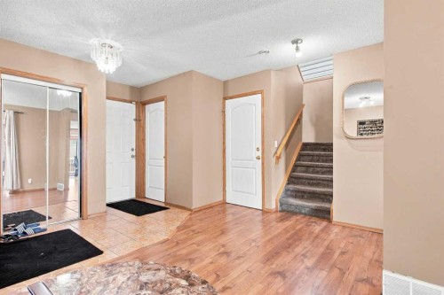 610 Saddlecreek Way Ne, Calgary, AB - Indoor Photo Showing Other Room