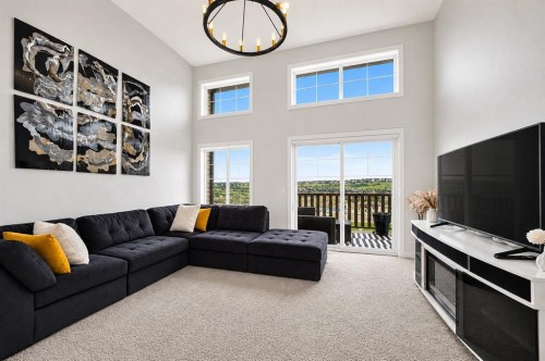 512 Sage Hill Grove Nw, Calgary, AB - Indoor Photo Showing Living Room