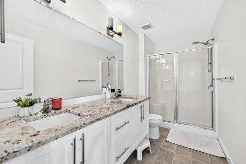 512 Sage Hill Grove Nw, Calgary, AB - Indoor Photo Showing Bathroom
