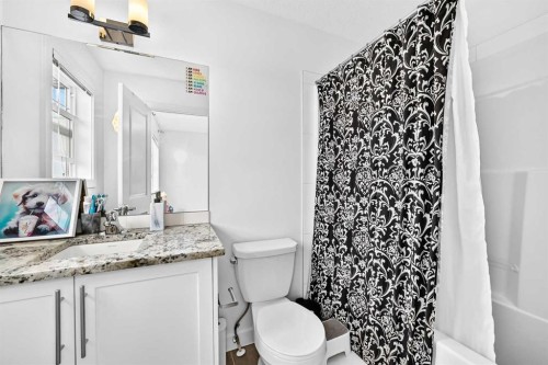 512 Sage Hill Grove Nw, Calgary, AB - Indoor Photo Showing Bathroom