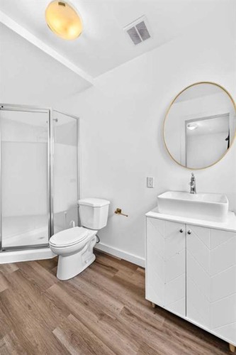 512 Sage Hill Grove Nw, Calgary, AB - Indoor Photo Showing Bathroom