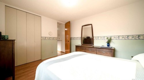 5015 Marchand Crescent Ne, Calgary, AB - Indoor Photo Showing Bedroom