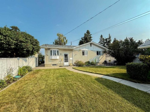 5015 Marchand Crescent Ne, Calgary, AB - Outdoor