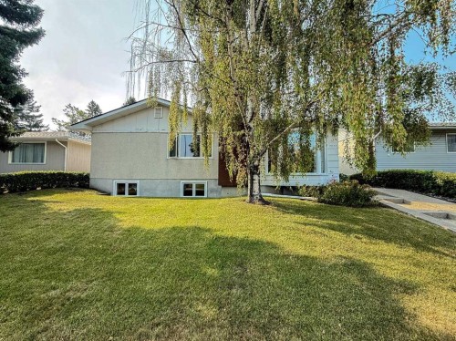 5015 Marchand Crescent Ne, Calgary, AB - Outdoor