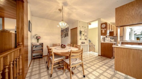 5015 Marchand Crescent Ne, Calgary, AB - Indoor Photo Showing Dining Room