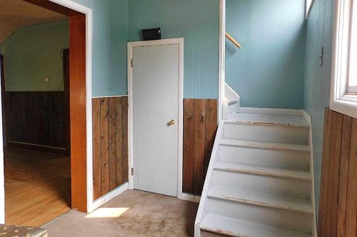 309 45 Avenue West, Claresholm, AB - Indoor Photo Showing Other Room