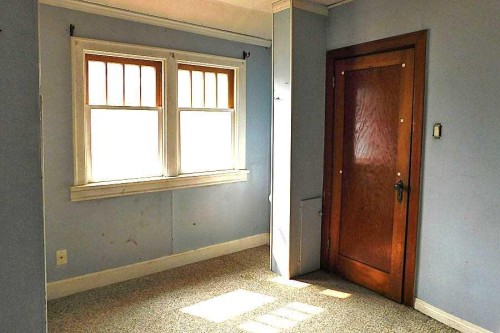 309 45 Avenue West, Claresholm, AB - Indoor Photo Showing Other Room