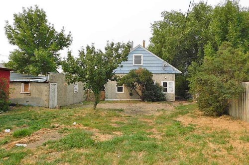 309 45 Avenue West, Claresholm, AB - Outdoor