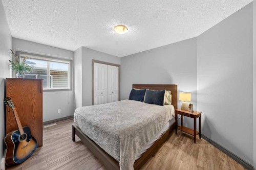 363 Evanston View Nw, Calgary, AB - Indoor Photo Showing Bedroom
