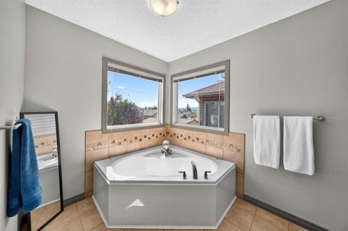 363 Evanston View Nw, Calgary, AB - Indoor Photo Showing Bathroom