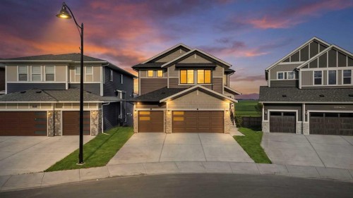 105 Homestead Crescent Ne, Calgary, AB - Outdoor With Facade
