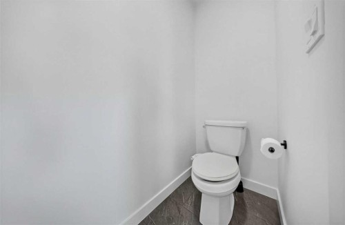 105 Homestead Crescent Ne, Calgary, AB - Indoor Photo Showing Bathroom