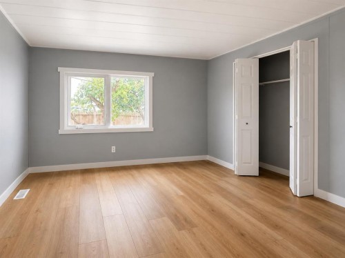 168 Huntwell Road Ne, Calgary, AB - Indoor Photo Showing Other Room