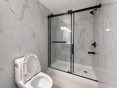 168 Huntwell Road Ne, Calgary, AB - Indoor Photo Showing Bathroom