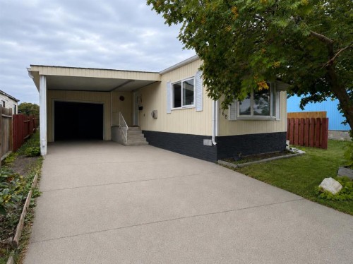 168 Huntwell Road Ne, Calgary, AB - Outdoor