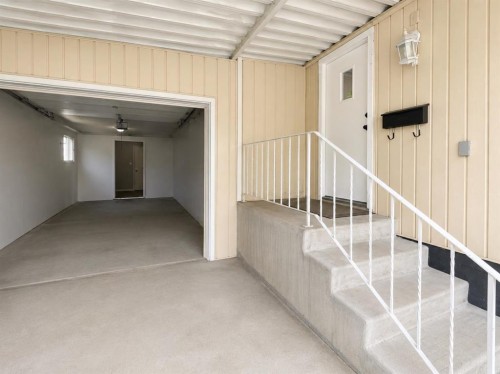 168 Huntwell Road Ne, Calgary, AB - Indoor Photo Showing Other Room
