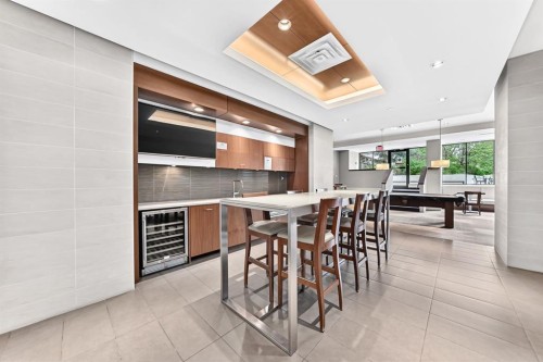 458-222 Riverfront Avenue Sw, Calgary, AB - Indoor Photo Showing Dining Room