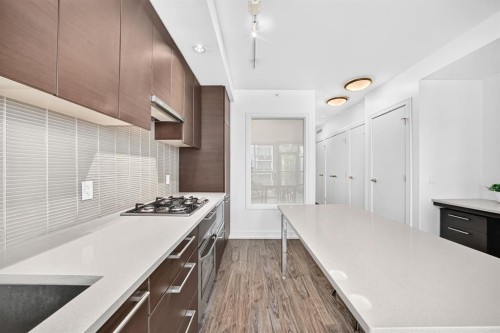 458-222 Riverfront Avenue Sw, Calgary, AB - Indoor Photo Showing Kitchen With Upgraded Kitchen