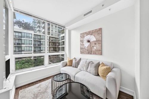 458-222 Riverfront Avenue Sw, Calgary, AB - Indoor Photo Showing Other Room